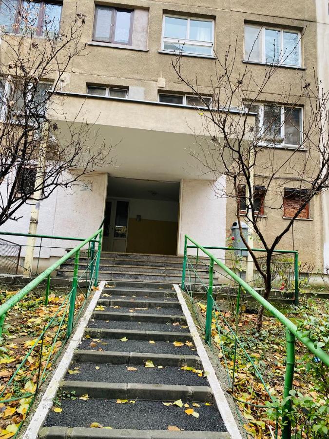 Apartament Apartament Naty Bukareszt Zewnętrze zdjęcie