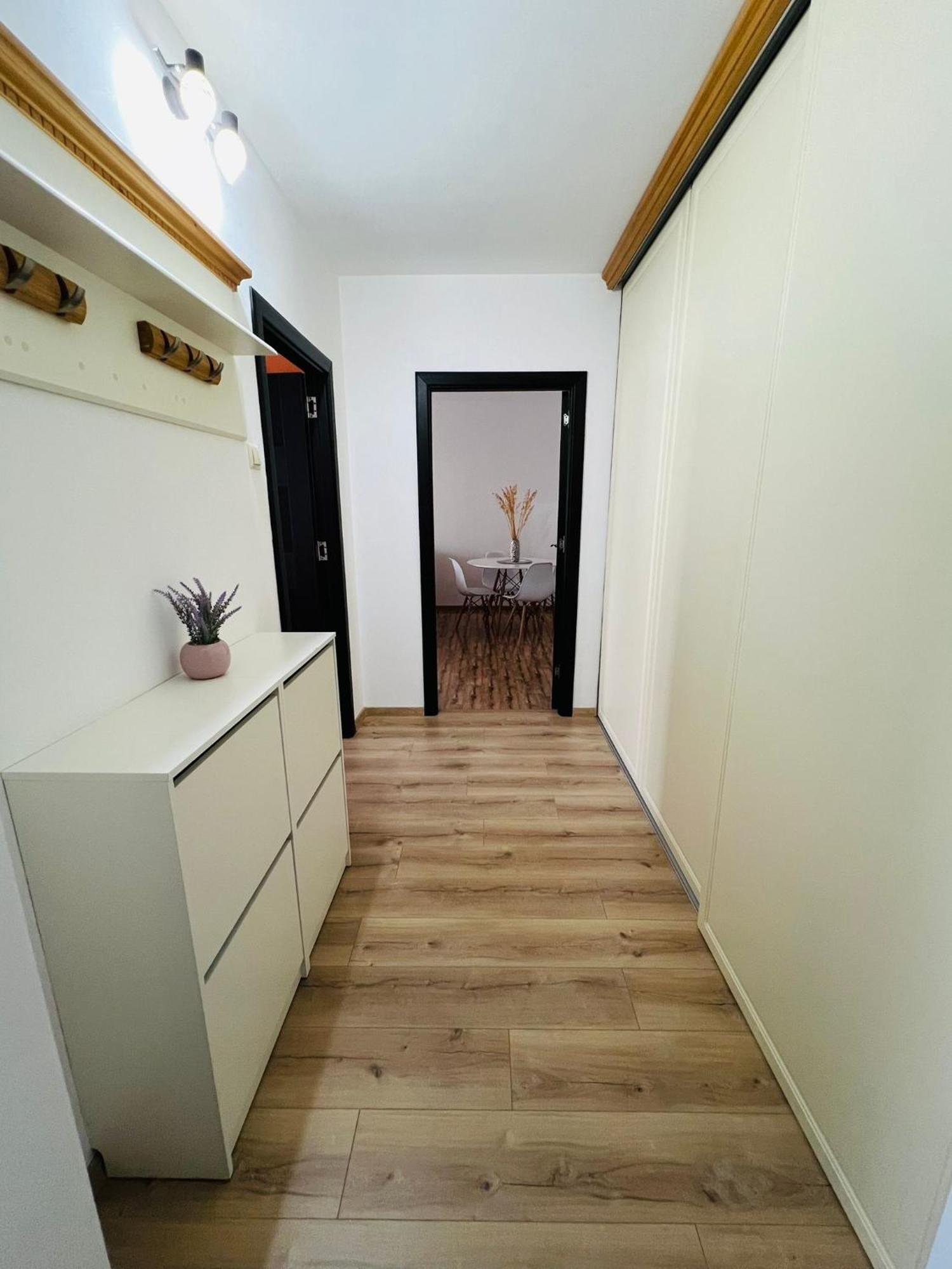 Apartament Apartament Naty Bukareszt Zewnętrze zdjęcie